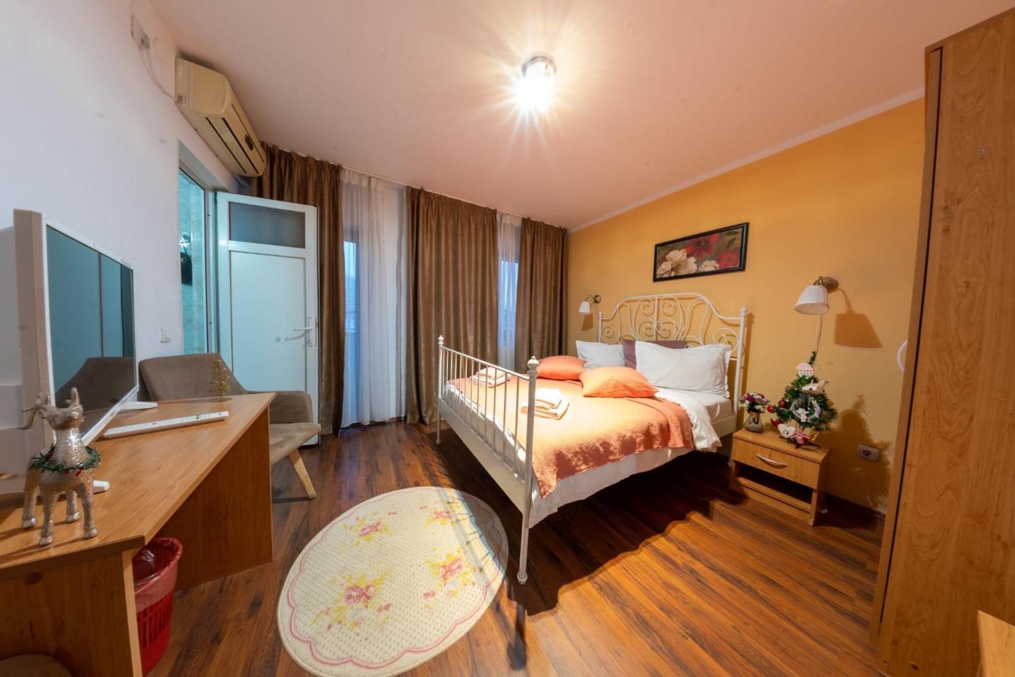 Hotel La Casa Nord Bukarest Zimmer foto
